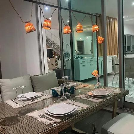 65 - Edge Retreat Villa Funchal (Madeira)