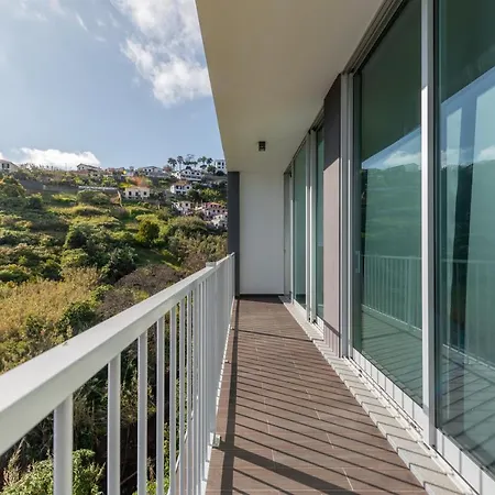 Villa 65 - Edge Retreat