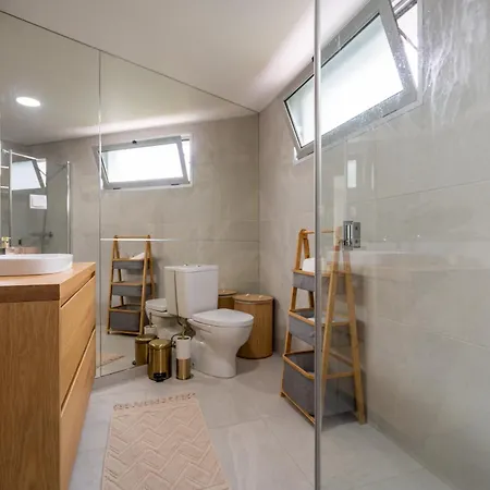 65 - Edge Retreat Villa Funchal (Madeira)