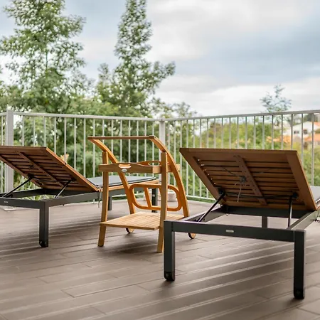 65 - Edge Retreat Villa