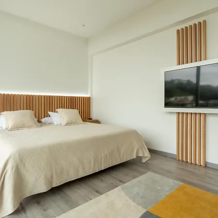 65 - Edge Retreat Villa Funchal (Madeira)