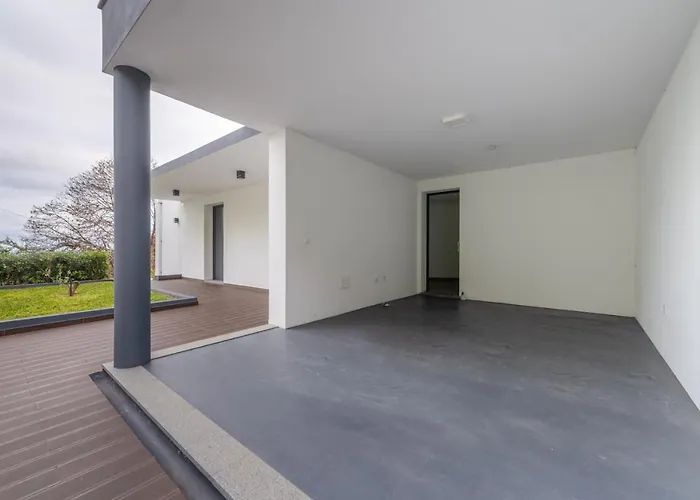 65 - Edge Retreat Villa *