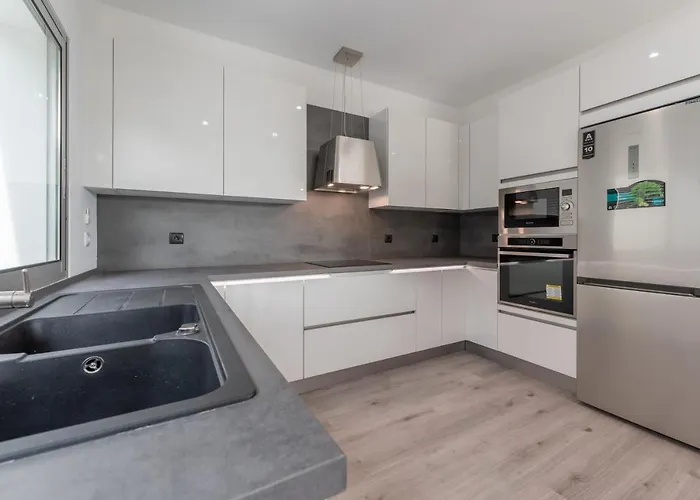 65 - Edge Retreat Villa