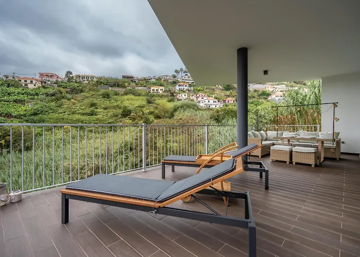 65 - Edge Retreat Villa