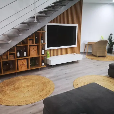 65 - Edge Retreat * פונשל